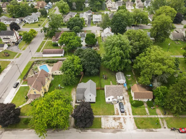 $145,000 | 111 East Iroquois Street, Kentland, IN 47951