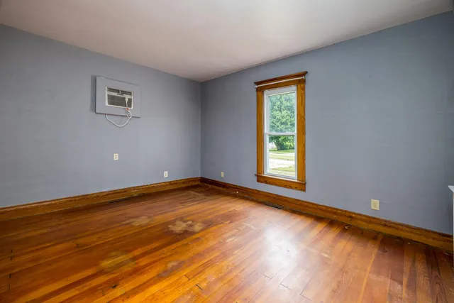 $145,000 | 111 East Iroquois Street, Kentland, IN 47951