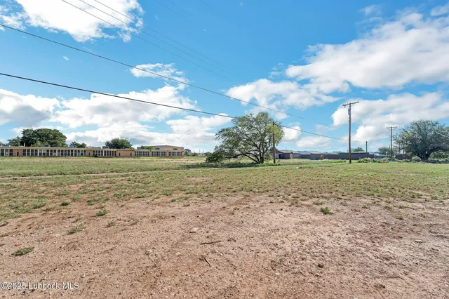 $8,000 | 1907 East 15th Street, Lubbock, TX 79403