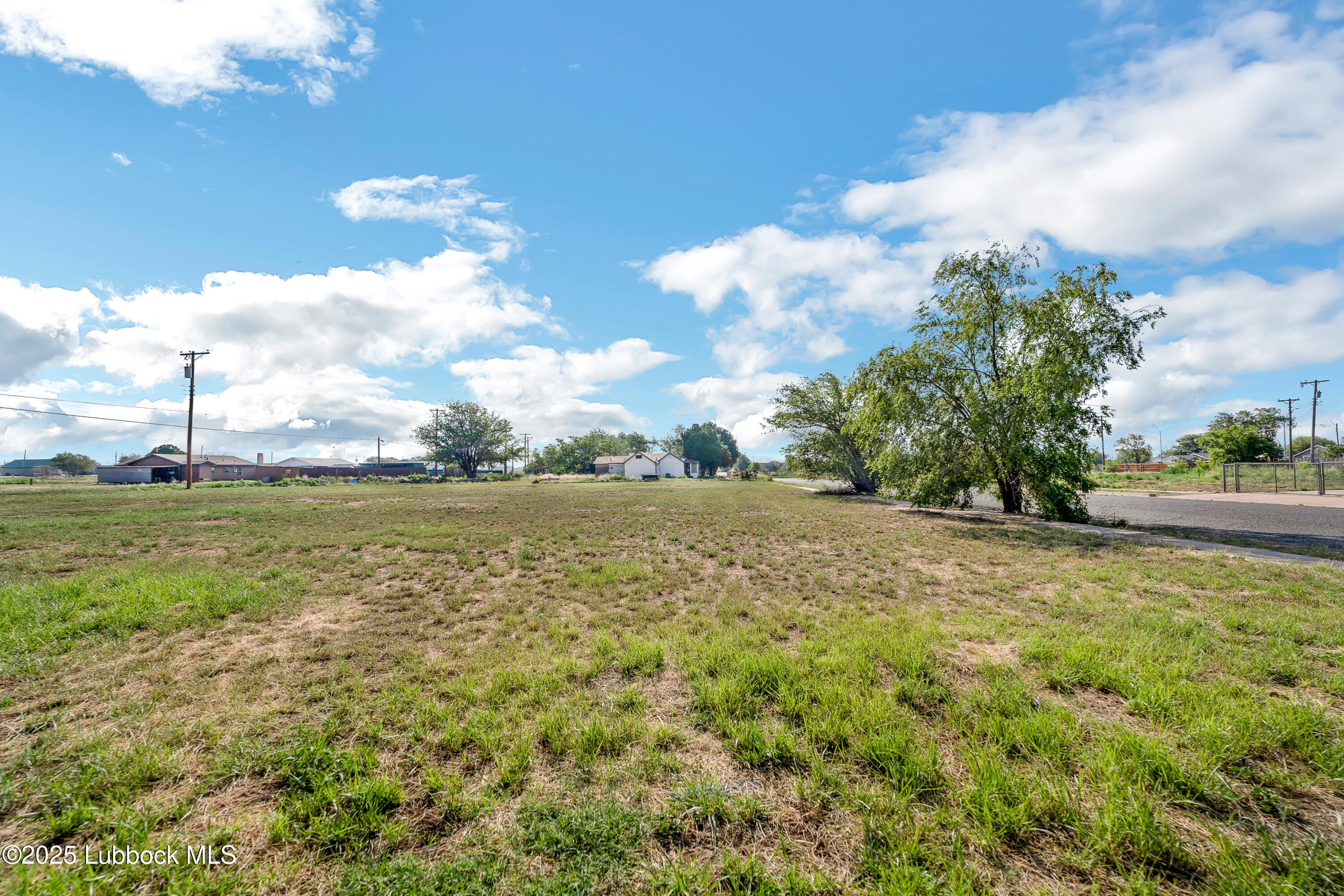 1907 East 15th Street Lubbock, TX 79403 - Photo 8 of 38 8