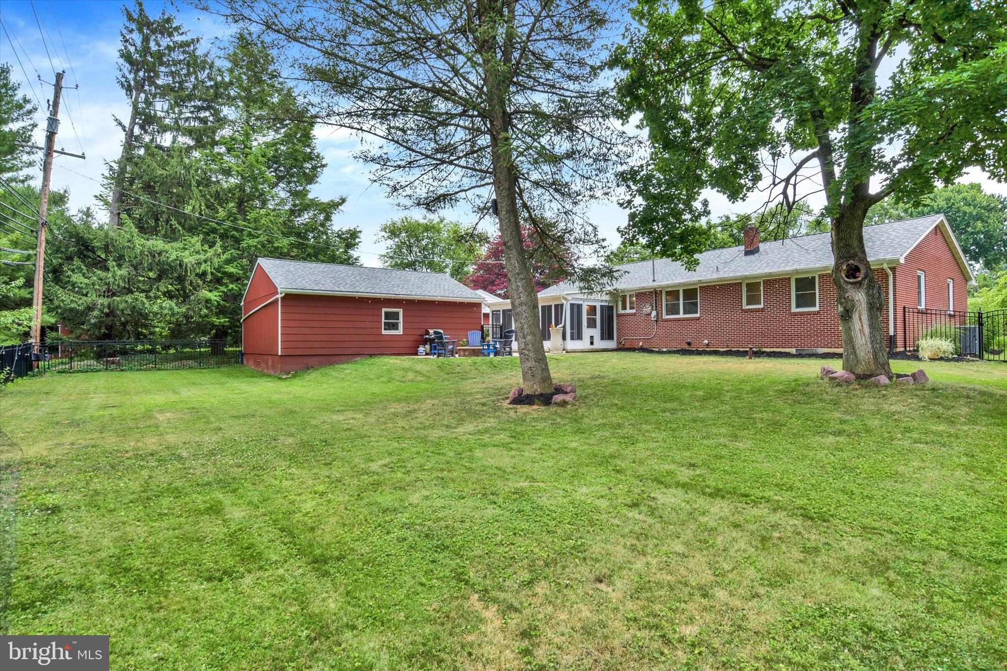 225 East Glenn Road Hershey, PA 17033 - Photo 20 of 26 Large fenced in yard