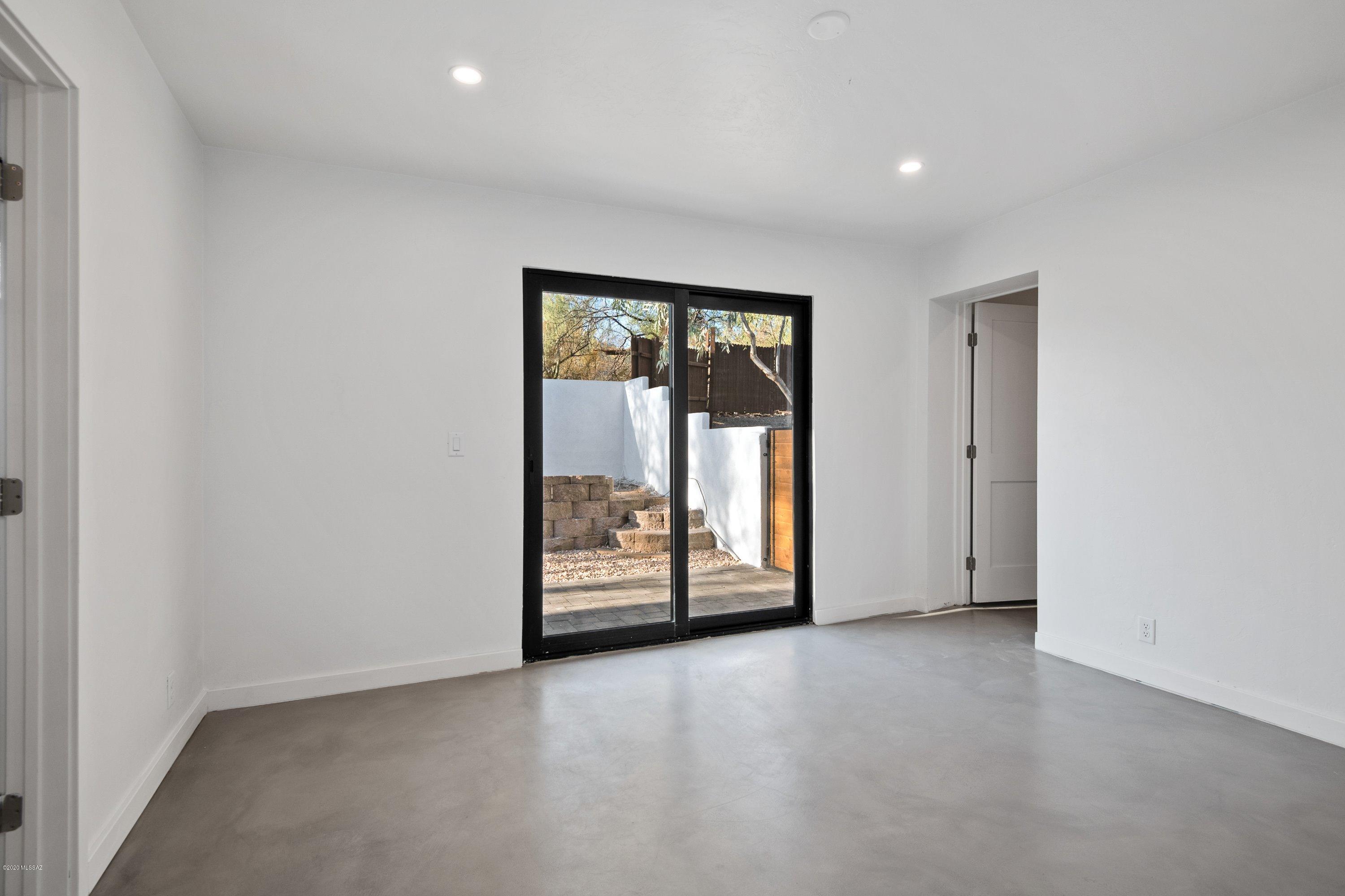 8250 East Rockgate Road Tucson, AZ 85750 - Photo 24 of 46