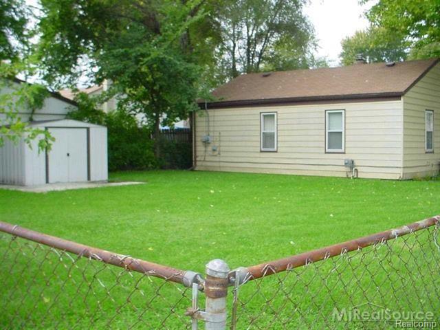 21668 Waltham Road Warren, MI 48089 - Photo 3 of 3 3.JPG
