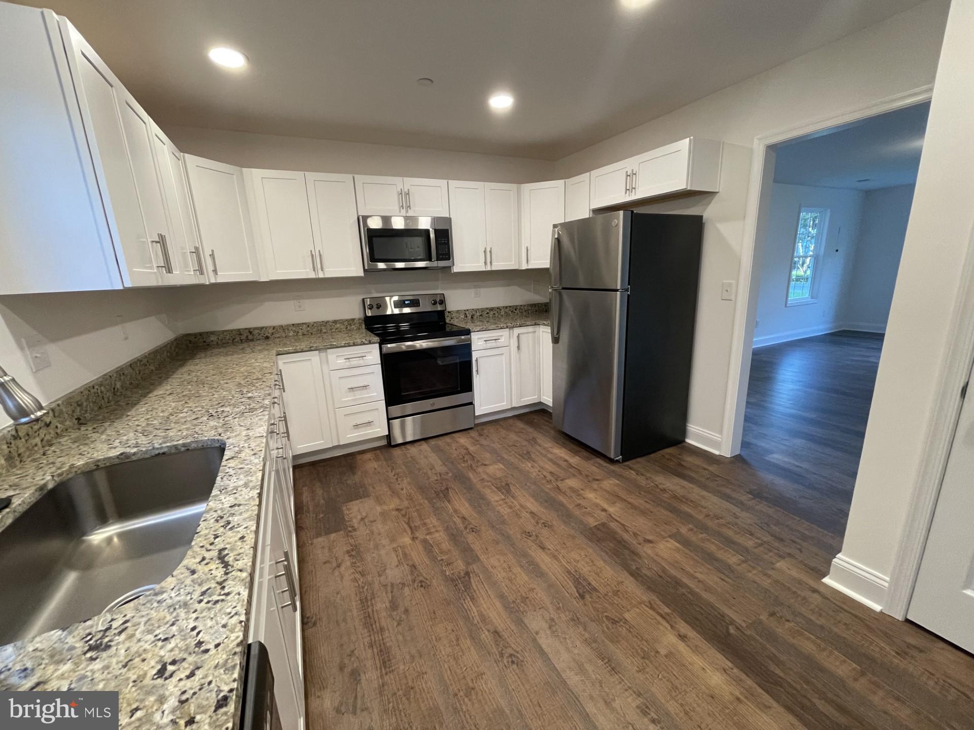103 Virginia Road Stevensville, MD 21666 - Photo 9 of 27 Opens to Family and Dining room