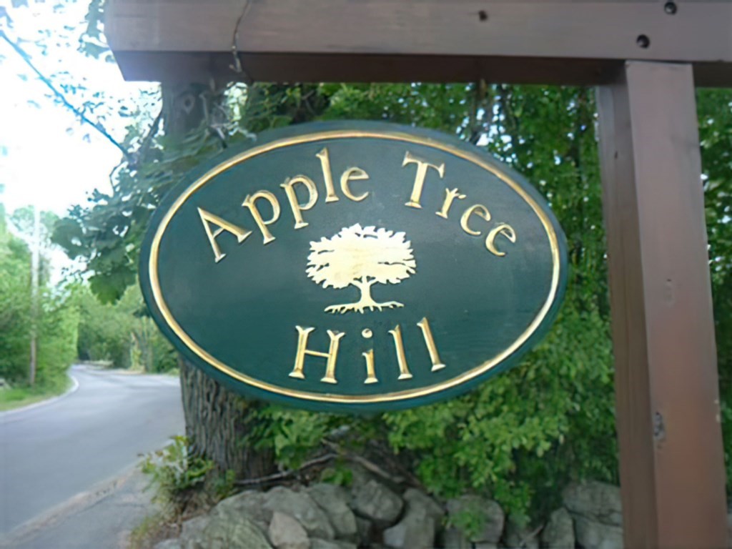 10 Apple Tree Hill Road, Unit 10 Hopkinton, MA 01748 - Photo 1 of 40 Gallery Image 1