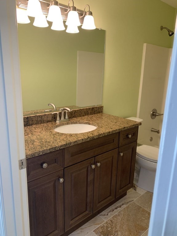 10 Apple Tree Hill Road, Unit 10 Hopkinton, MA 01748 - Photo 8 of 40 Gallery Image 8