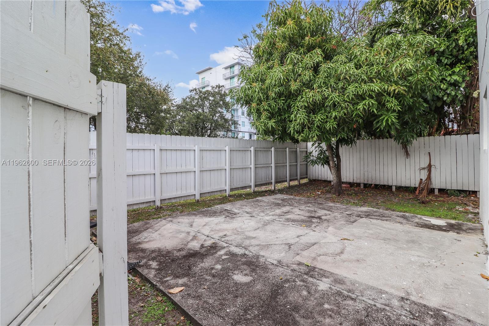 3601 Southwest 2nd Street, Unit 3601 Miami, FL 33135 - Photo 16 of 19 a backyard of a house