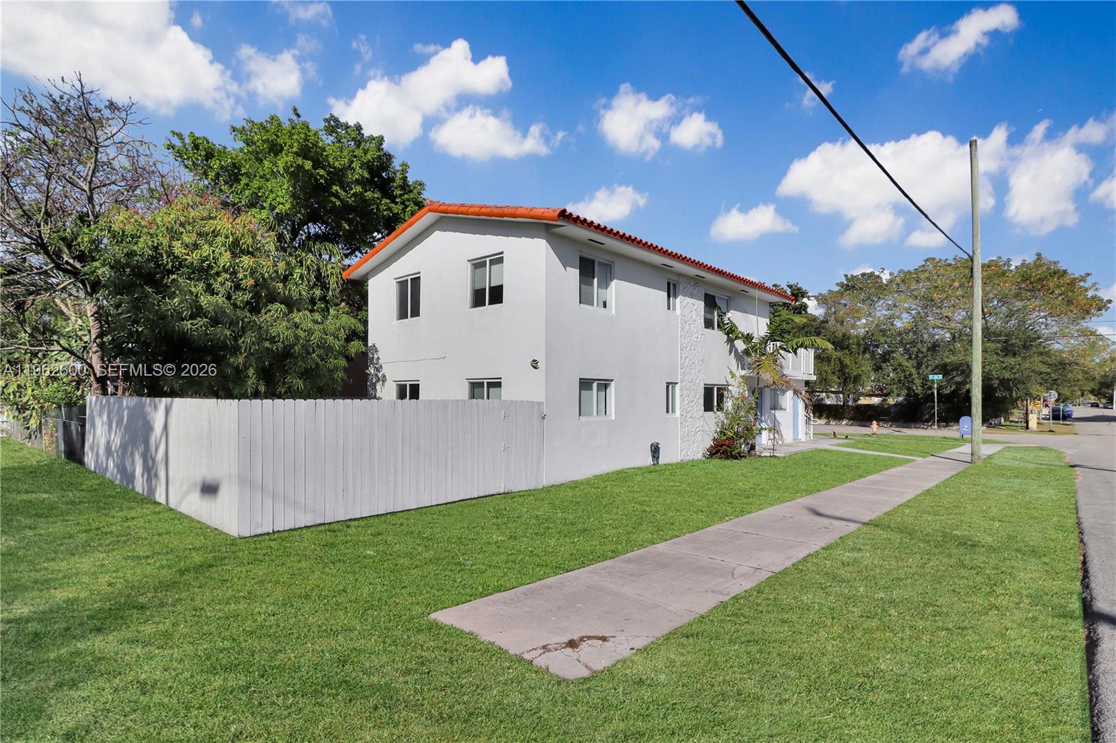 3601 Southwest 2nd Street, Unit 3601 Miami, FL 33135 - Photo 18 of 19 a view of a backyard with a garden