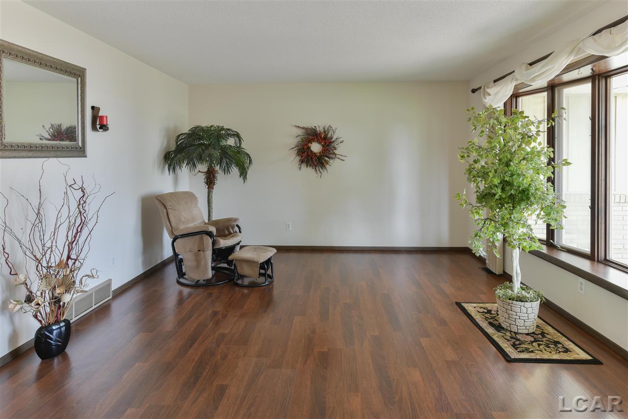 2833 West Russell Road Tecumseh, MI 49286 - Photo 13 of 53 31385651-12.JPG