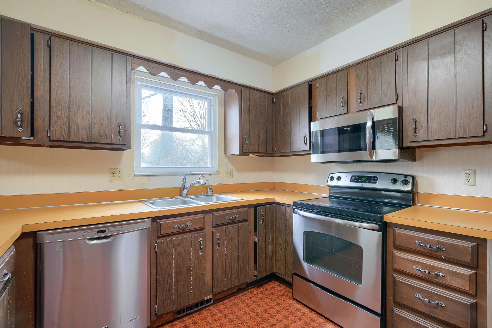 13657 Olde Post Road Pickerington, OH 43147 - Photo 18 of 65 13657 Olde Post Rd (47)