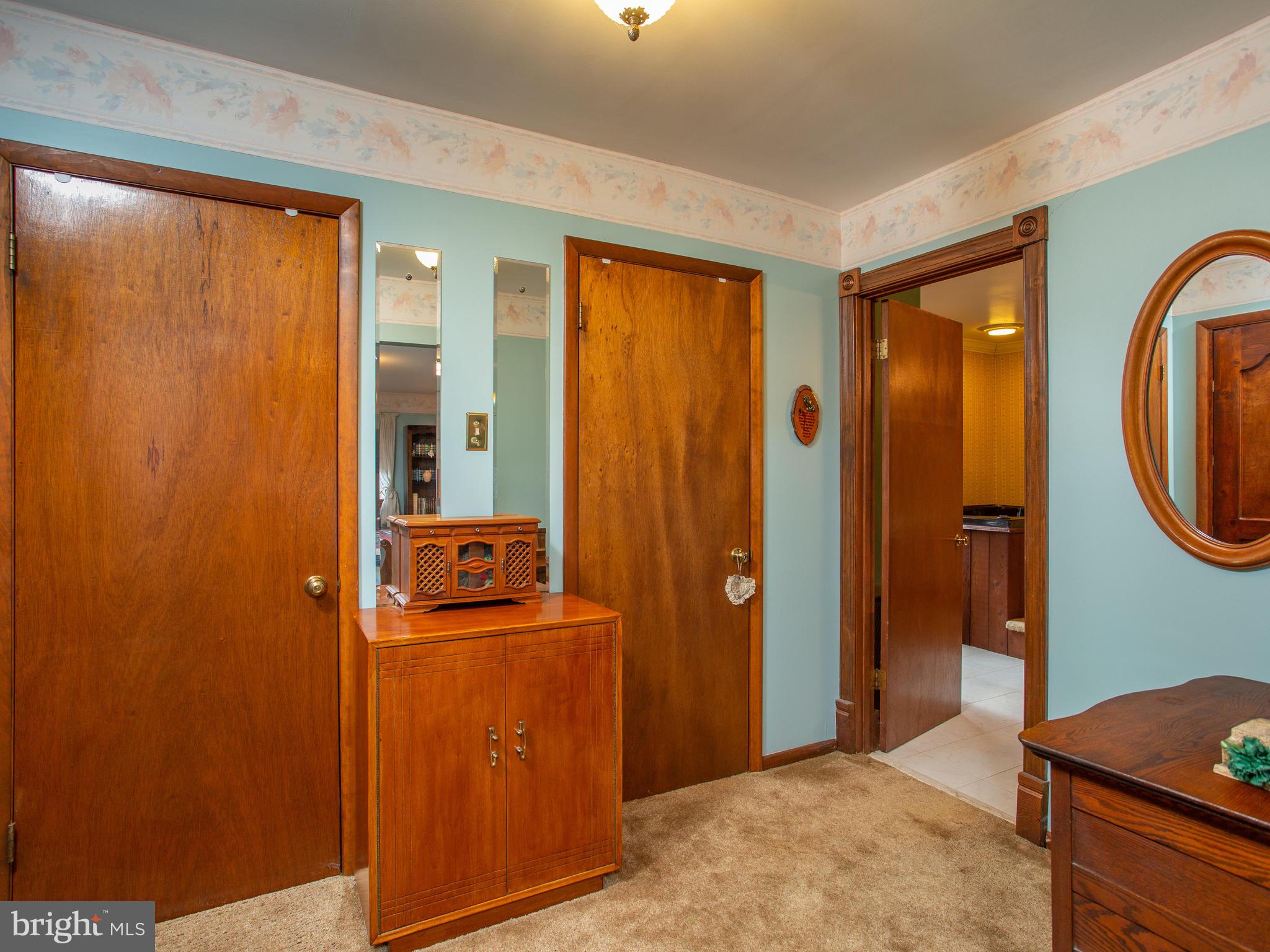 3681 Russell Road Woodbridge, VA 22192 - Photo 34 of 48 Dressing Area in Owner's Suite.
