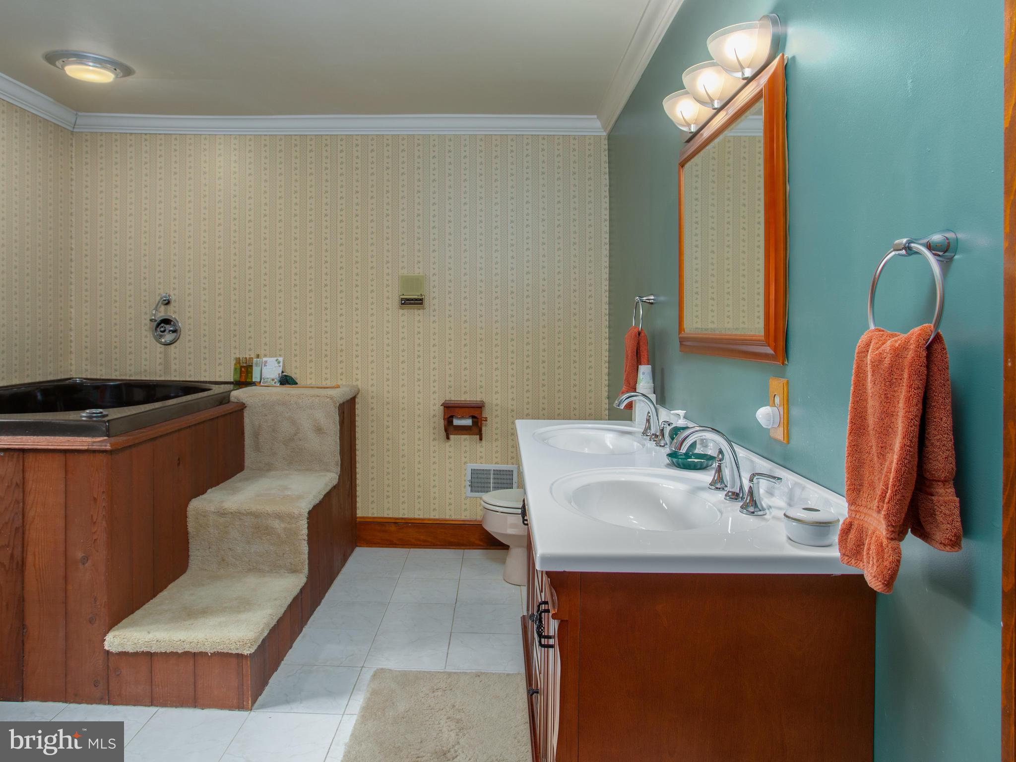 3681 Russell Road Woodbridge, VA 22192 - Photo 35 of 48 Owner's Suite Bathroom with Double Vanity.