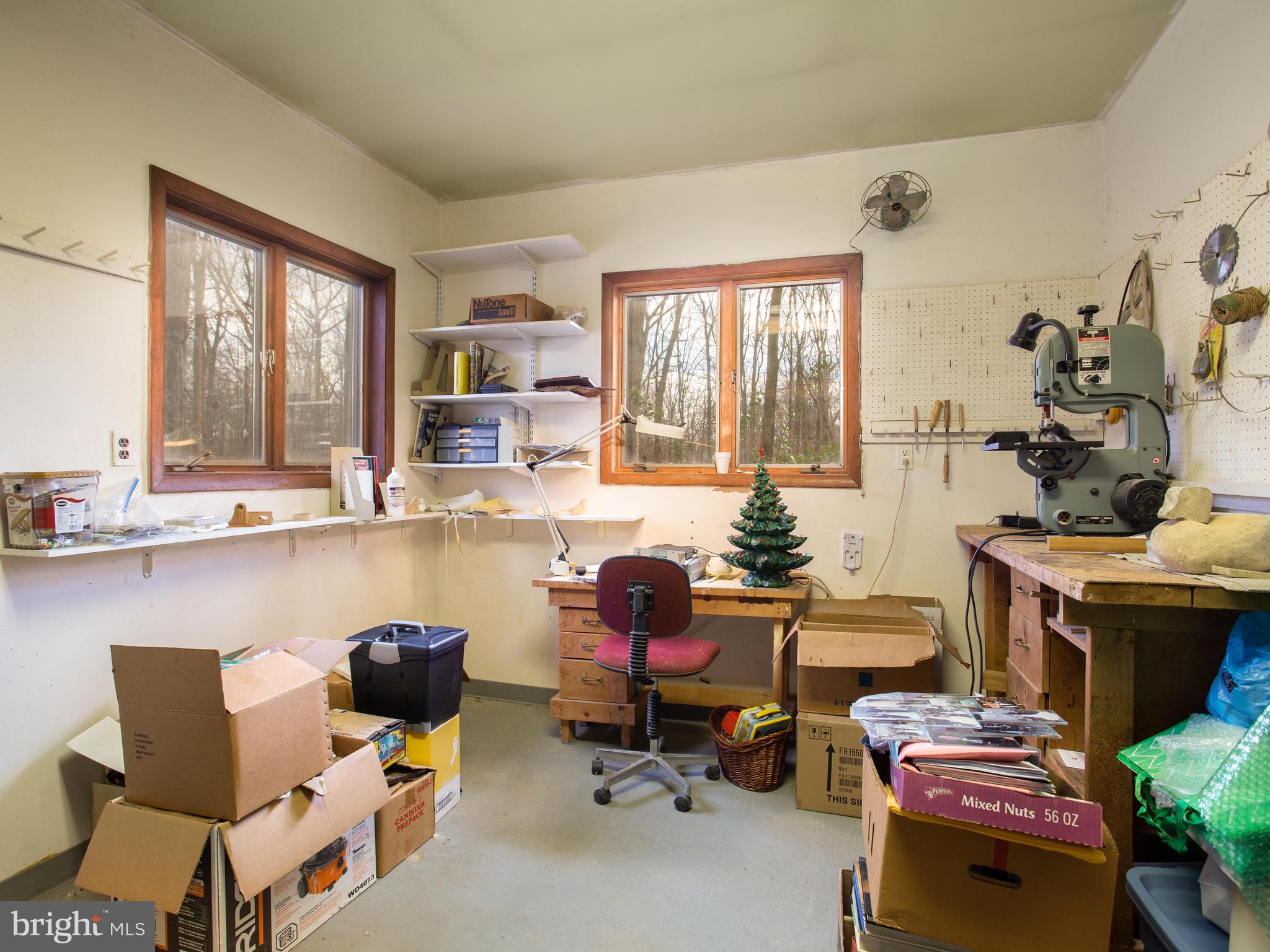 3681 Russell Road Woodbridge, VA 22192 - Photo 43 of 48 Workshop near Garage!