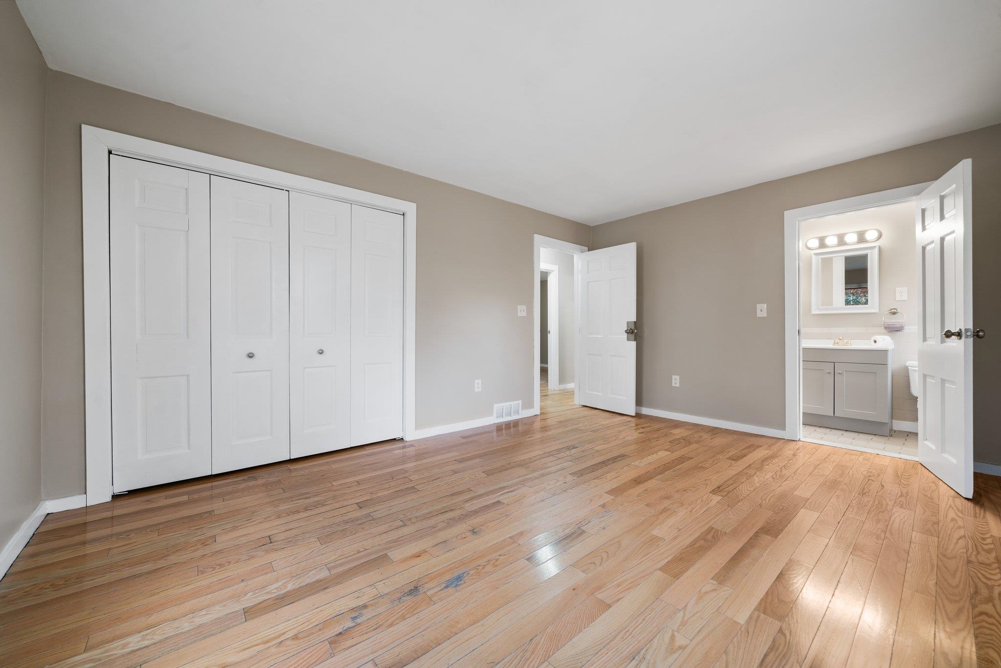 80 Old Derry Road Londonderry, NH 03053 - Photo 14 of 37