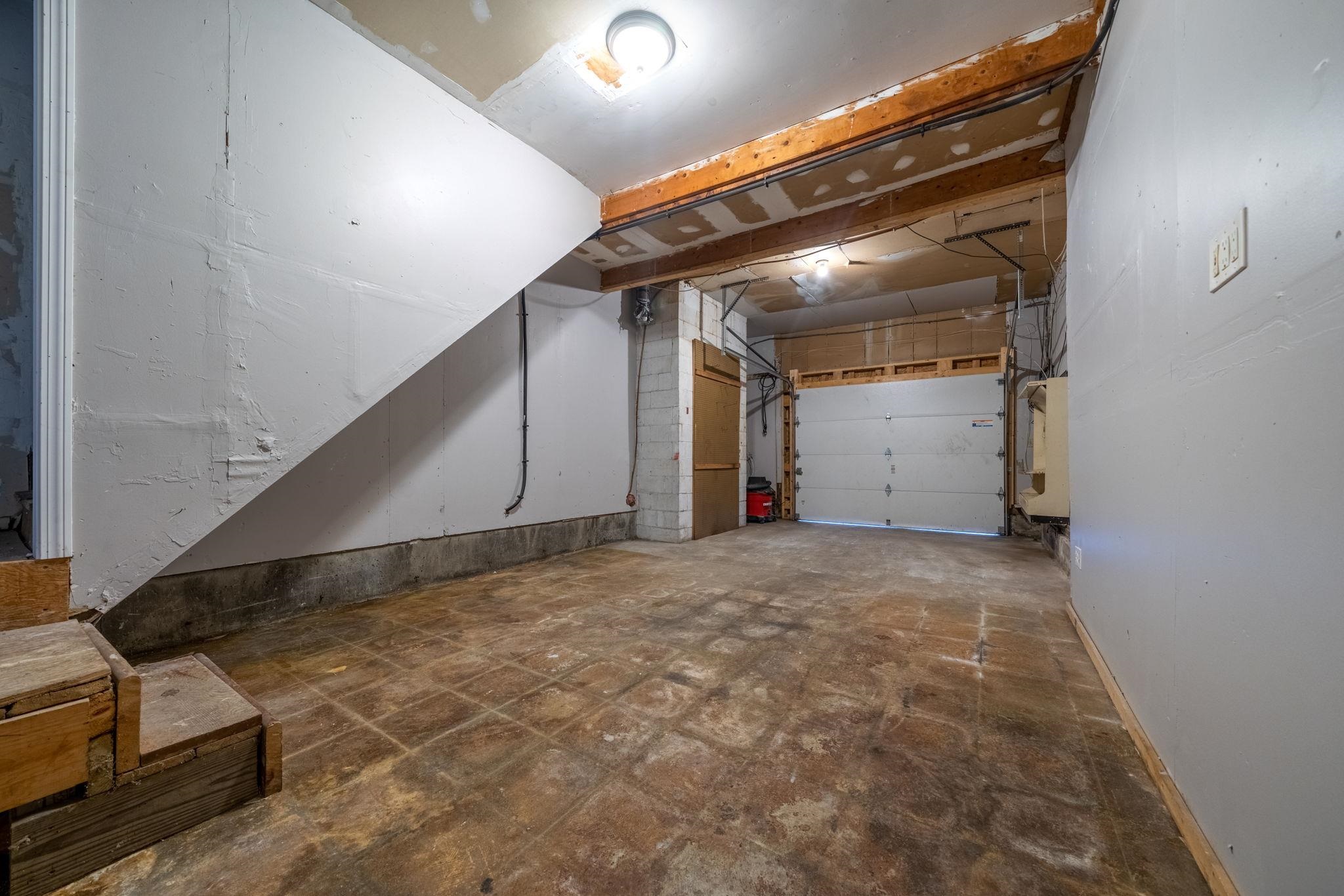 80 Old Derry Road Londonderry, NH 03053 - Photo 21 of 37