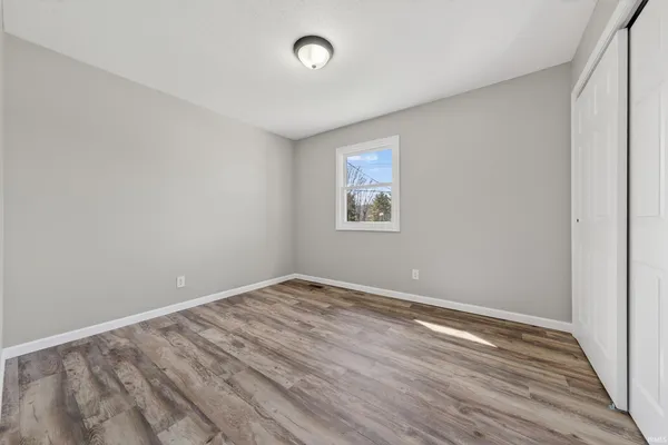 $379,900 | 2693 South 400 East, Marion, IN 46953