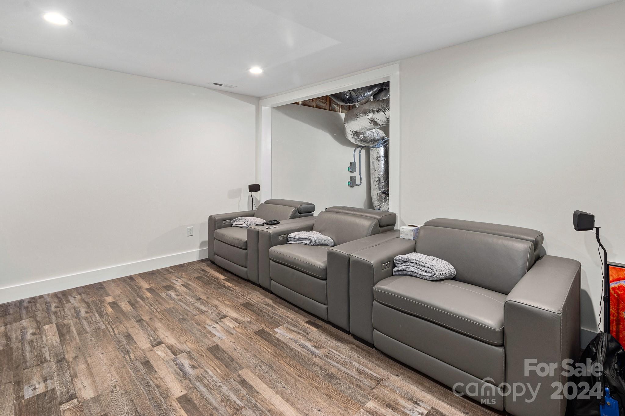 132 Cascade Rdg Road Fairview, NC 28730 - Photo 33 of 48 Gallery Image 33
