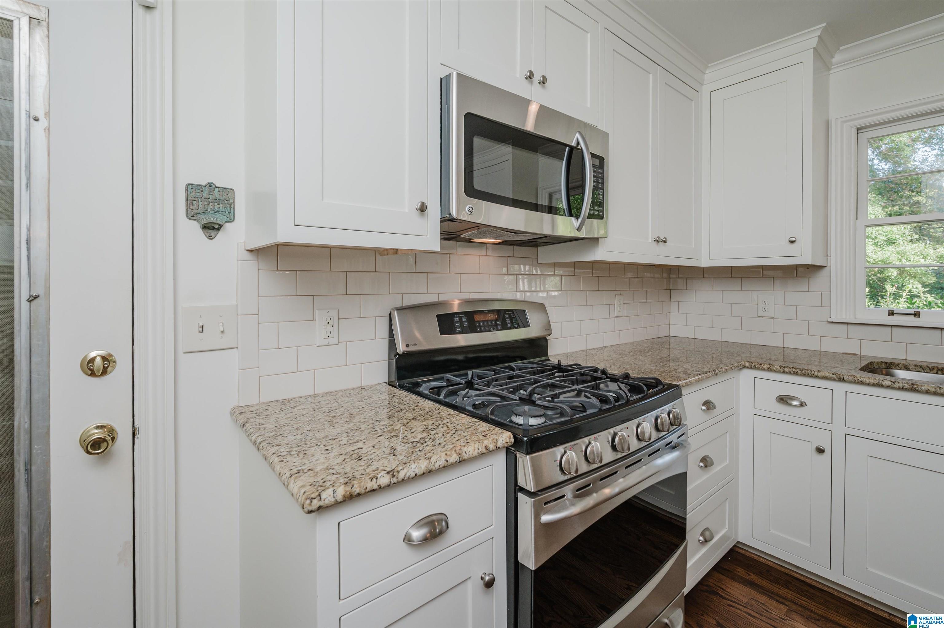 4044 Meadowview Circle Birmingham, AL 35243 - Photo 19 of 48