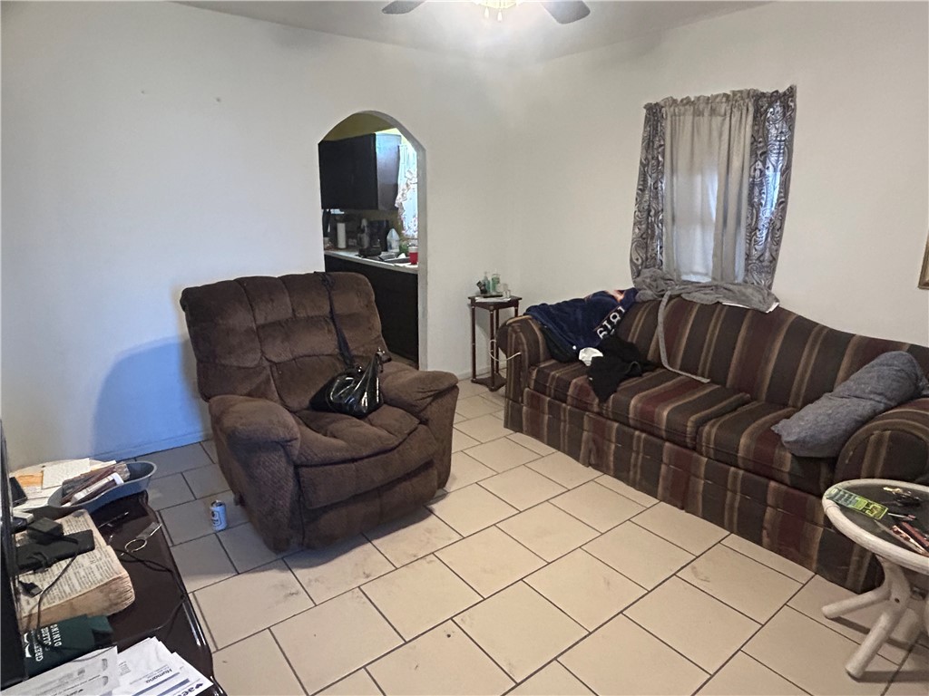 3404 Lee Street Brunswick, GA 31520 - Photo 3 of 13