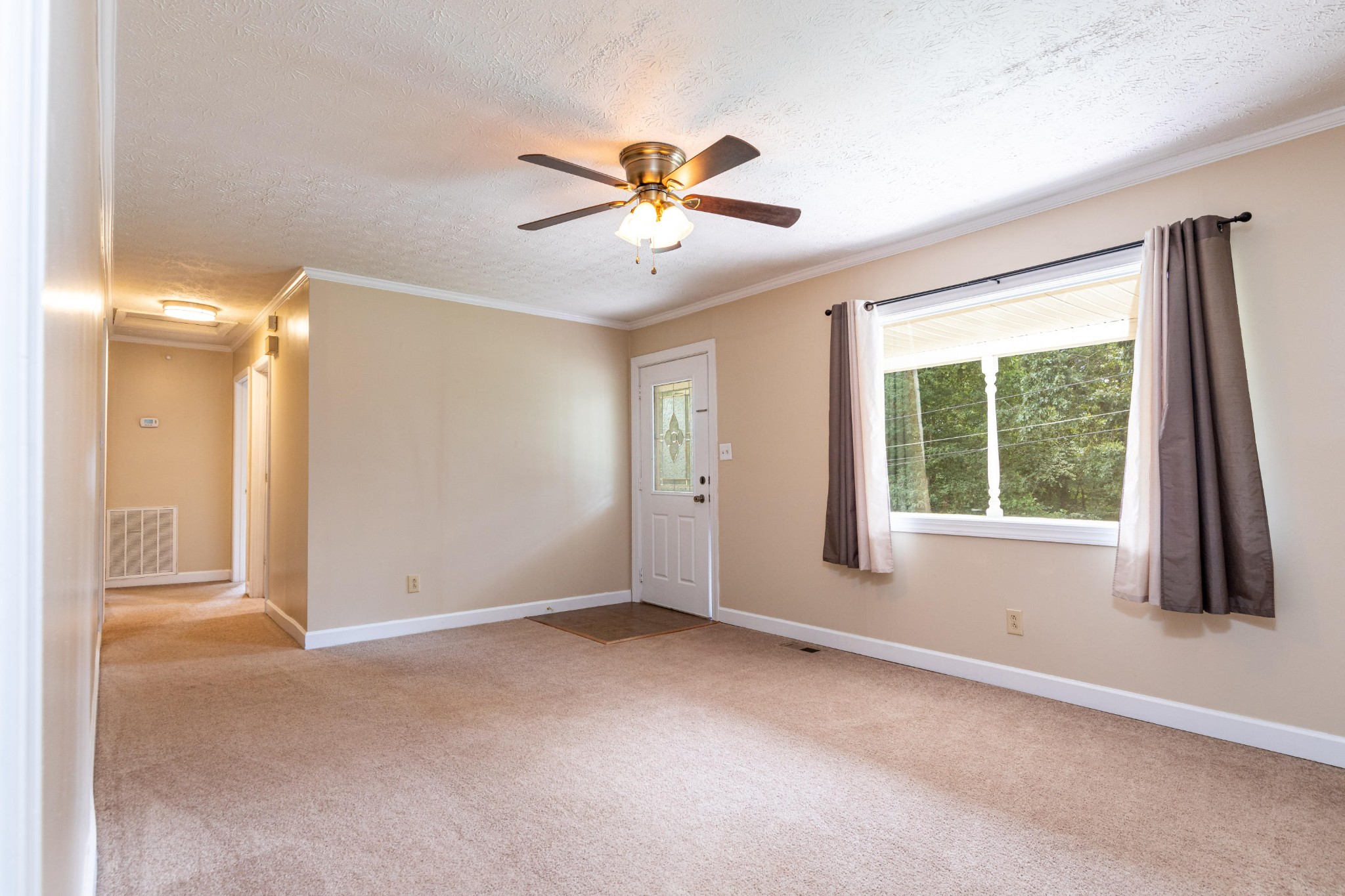4725 Rohar Road Knoxville, TN 37921 - Photo 4 of 21 Gallery Image 4