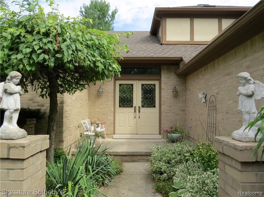 4550 Quarton Road Bloomfield Hills, MI 48302 - Photo 4 of 44 IMG_0394.jpg