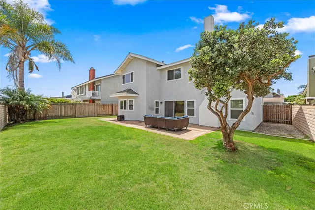 $1,750,000 | 18202 Foss Lane, Huntington Beach, CA 92648