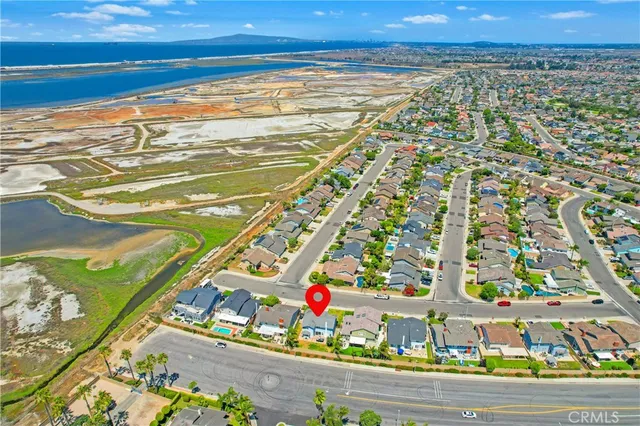 $1,750,000 | 18202 Foss Lane, Huntington Beach, CA 92648