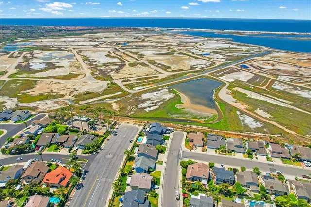 $1,750,000 | 18202 Foss Lane, Huntington Beach, CA 92648