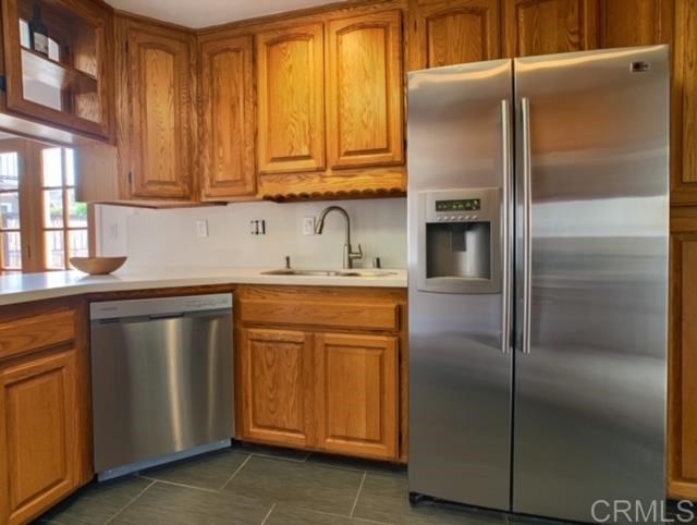 10535 Susie Place Santee, CA 92071 - Photo 9 of 23