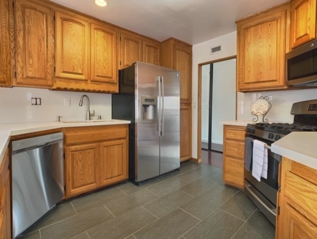 10535 Susie Place Santee, CA 92071 - Photo 10 of 23