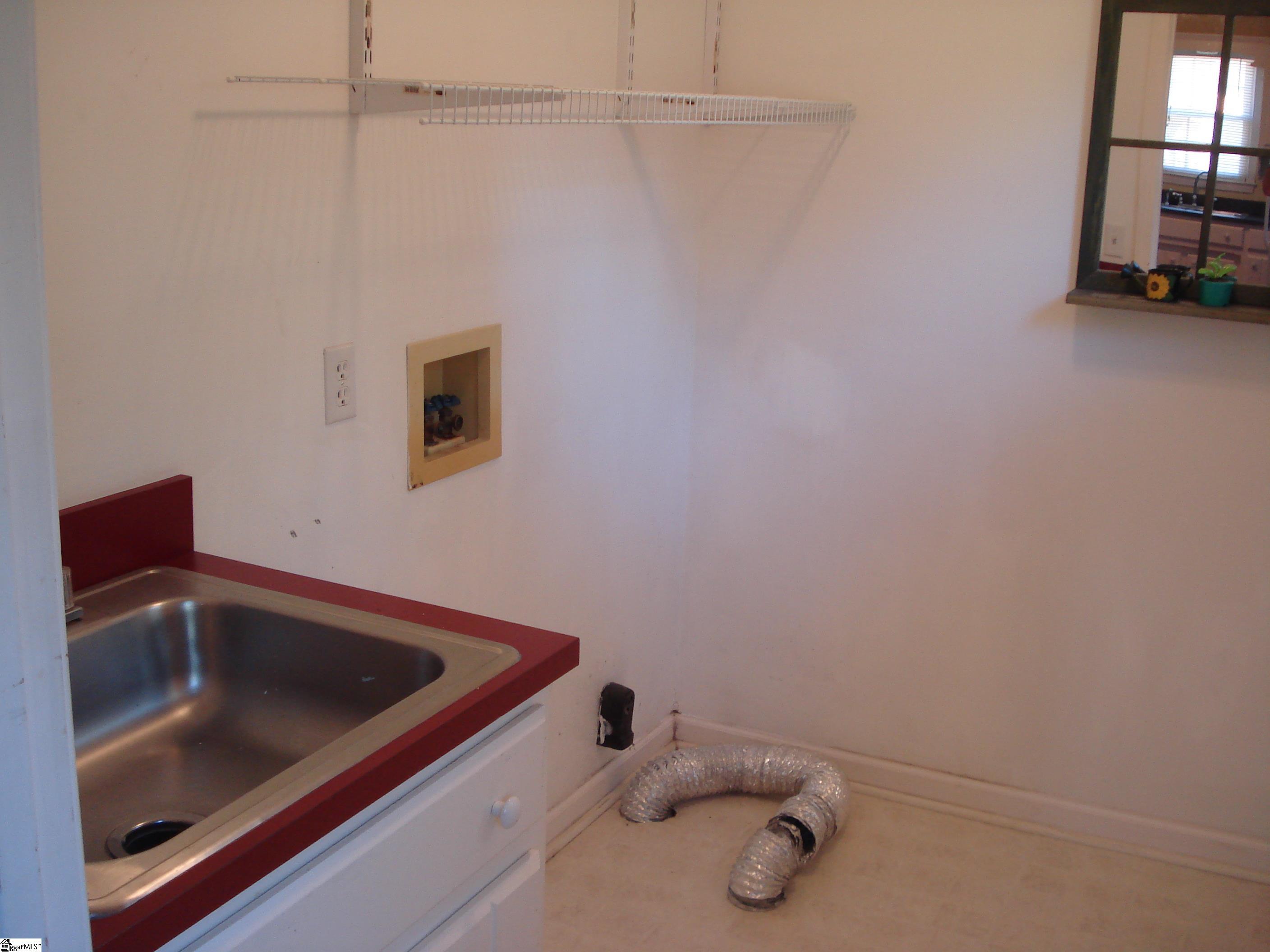 26 Rison Road Greenville, SC 29611 - Photo 8 of 19 Gallery Image 8