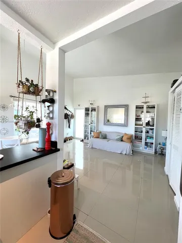 $6,800,000 | 8035 Crespi Boulevard, Miami Beach, FL 33141