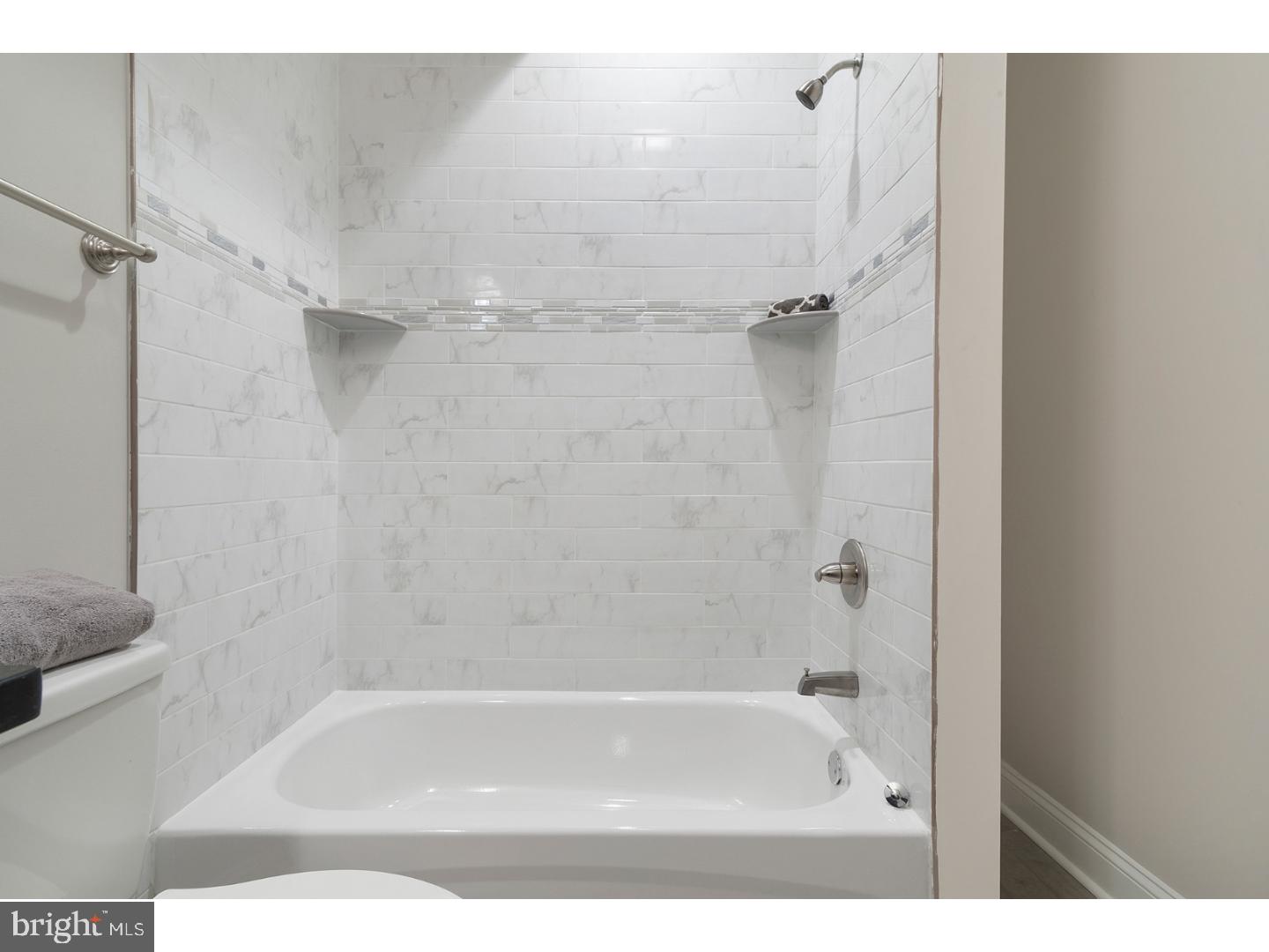 2040 Reed Street Philadelphia, PA 19146 - Photo 13 of 25 Gallery Image 13
