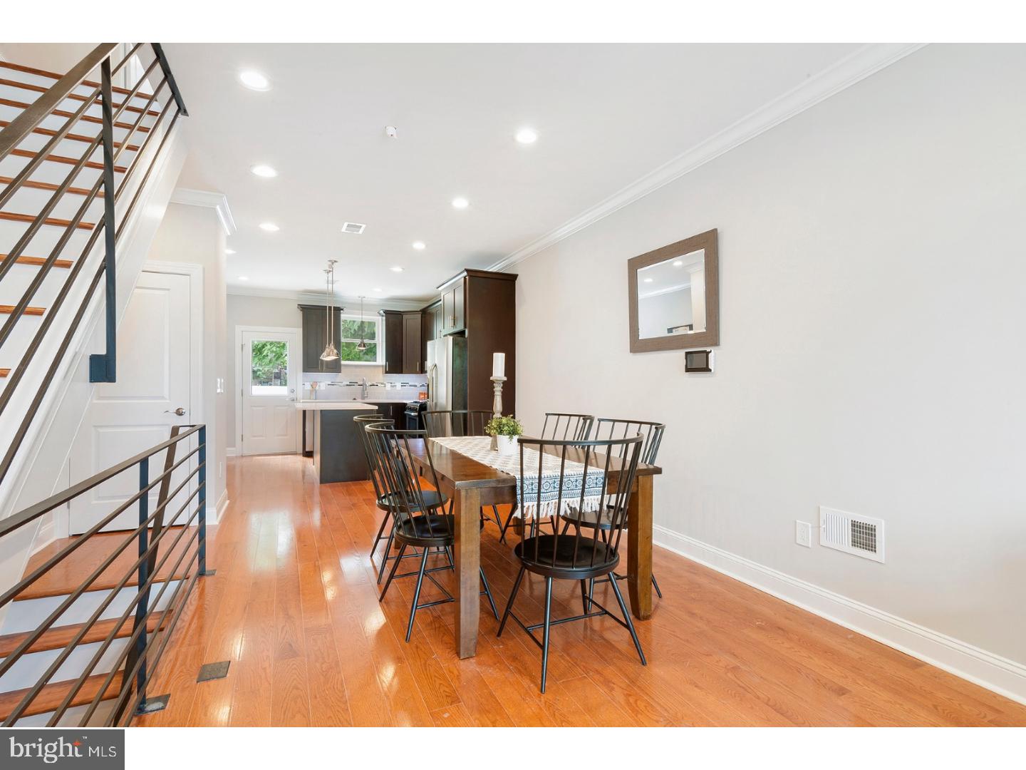 2040 Reed Street Philadelphia, PA 19146 - Photo 6 of 25 Gallery Image 6