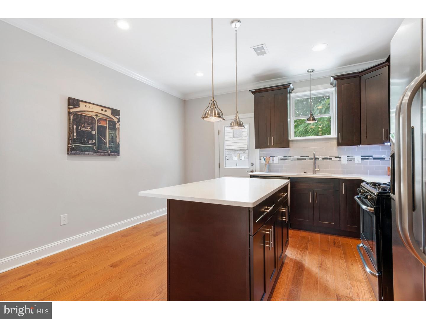 2040 Reed Street Philadelphia, PA 19146 - Photo 8 of 25 Gallery Image 8