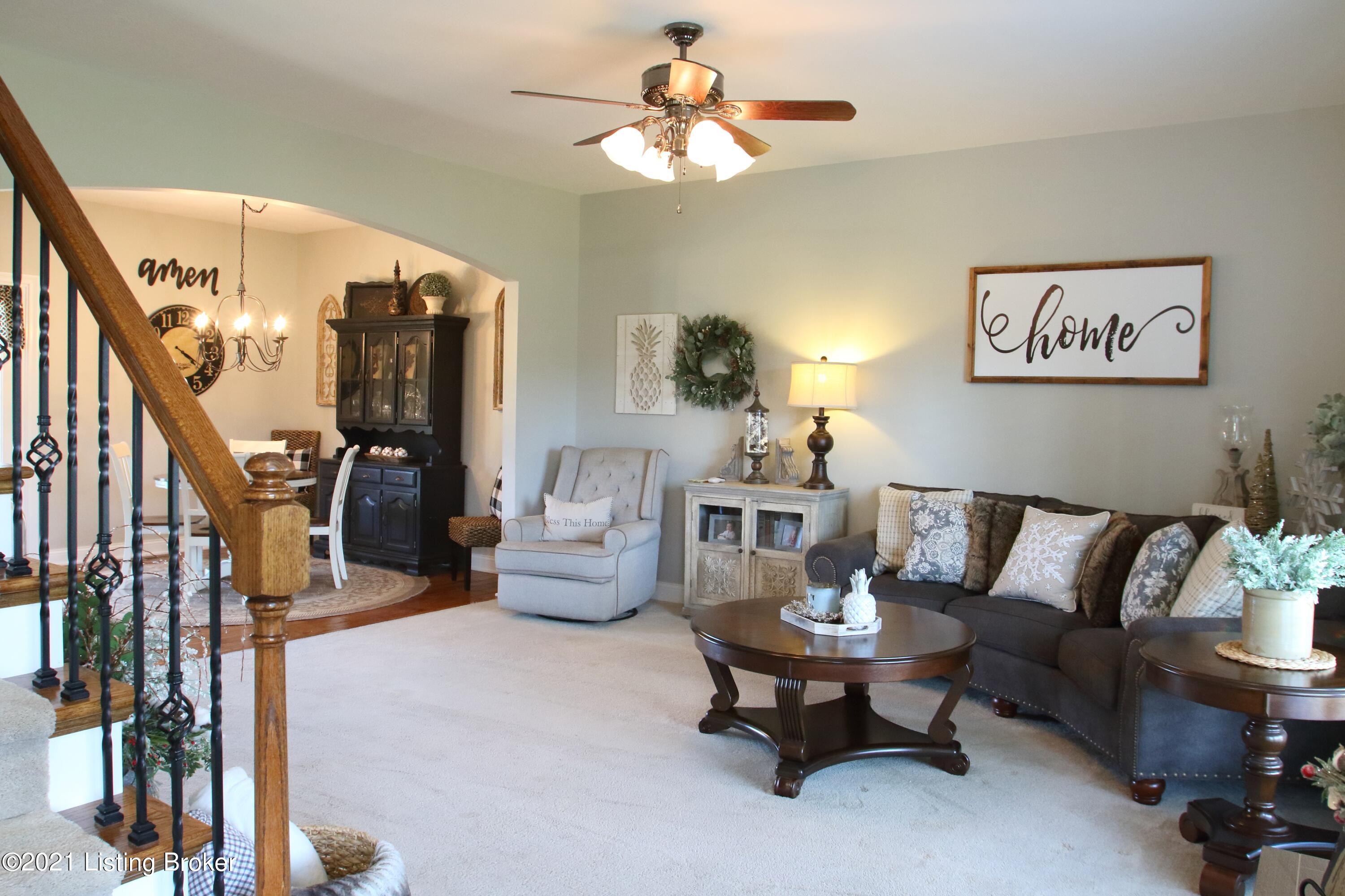 901 Brashears Point Road Taylorsville, KY 40071 - Photo 12 of 61 Living Room