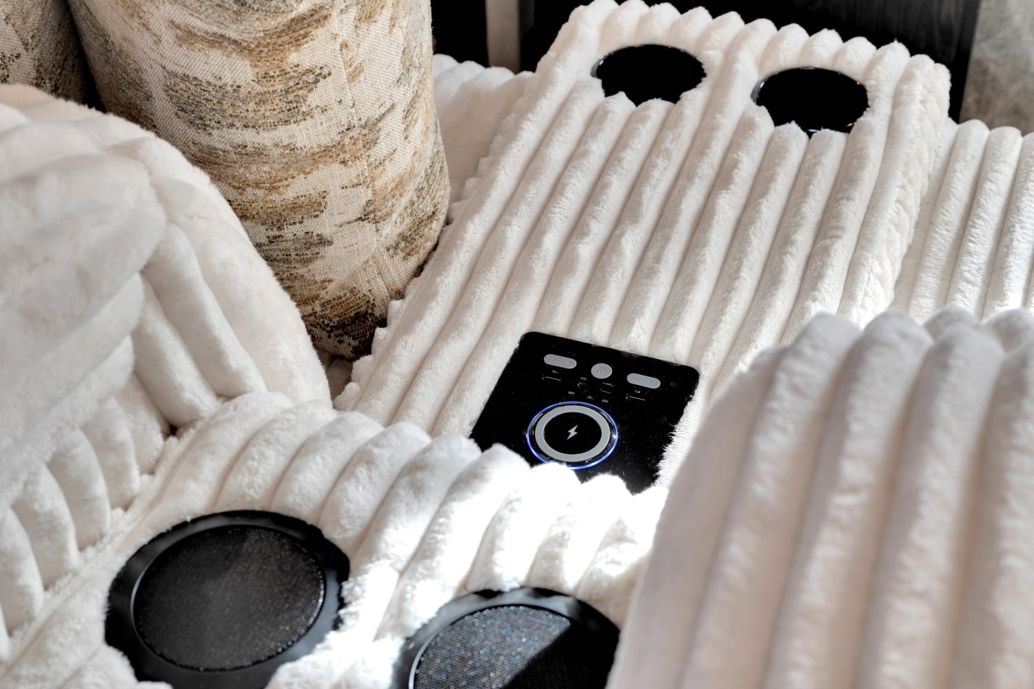 6726 Dumble Street, Unit B Houston, TX 77021 - Photo 7 of 42 a close up view of a sink and washer dryer