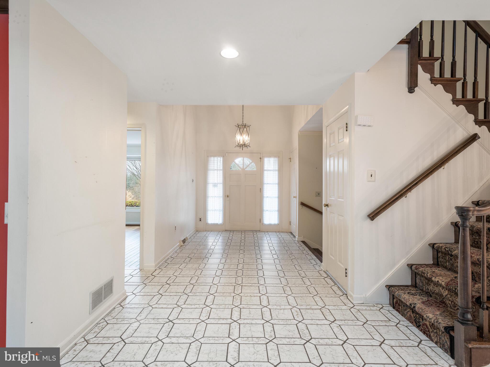 4 Oaktree Hollow Road West Chester, PA 19382 - Photo 3 of 43 Gallery Image 3