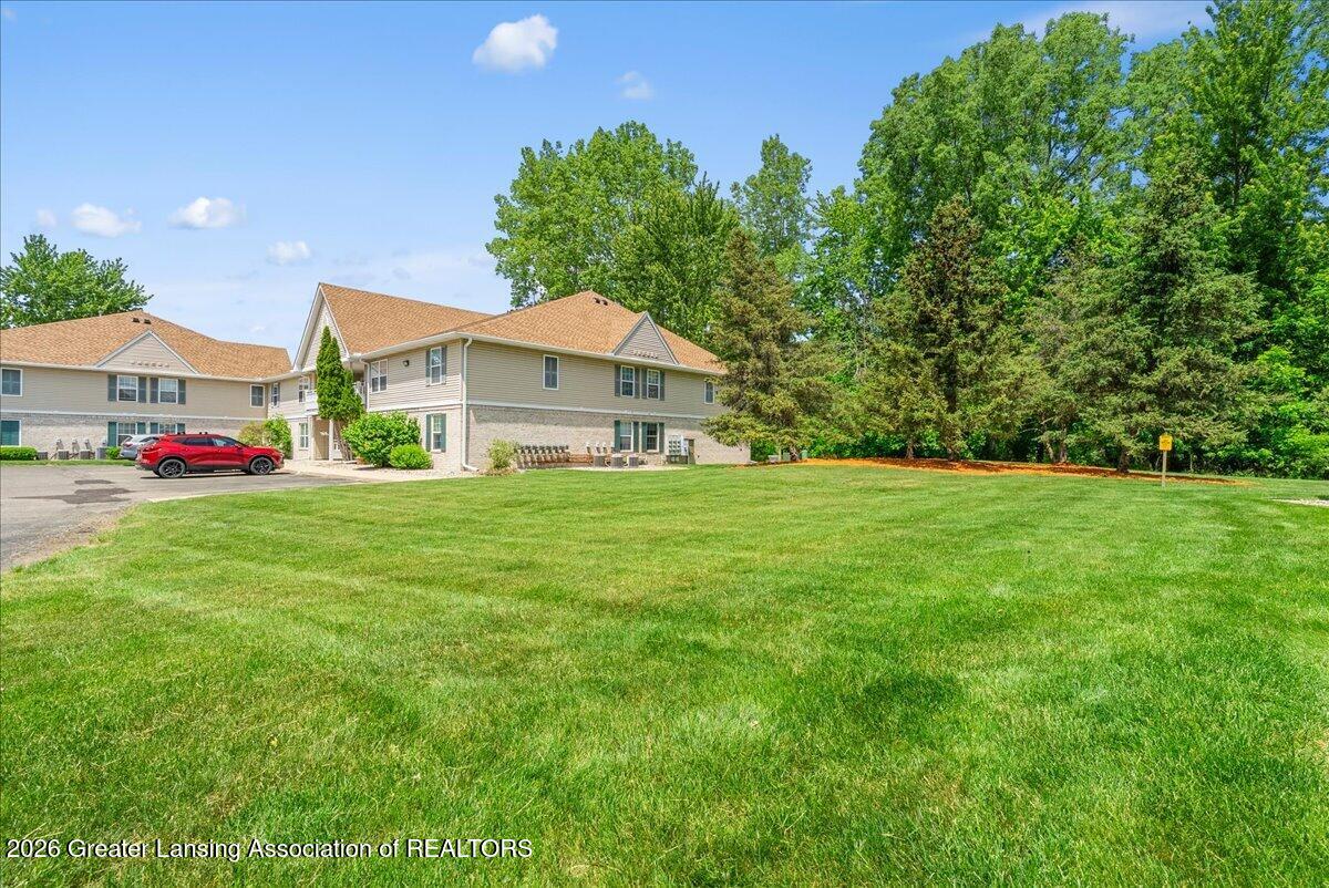 4452 Cricket Ridge Drive, Unit 204 Holt, MI 48842 - Photo 32 of 39 37-Media Jett - 37