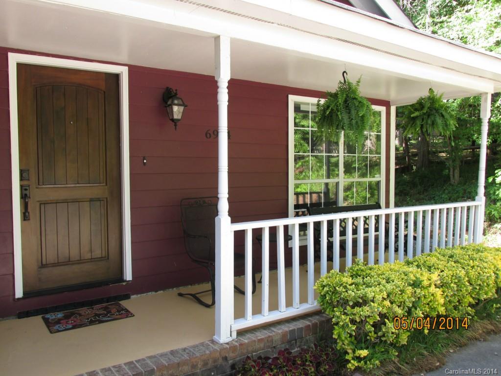 6914 Porterfield Road Charlotte, NC 28226 - Photo 2 of 16 Gallery Image 2
