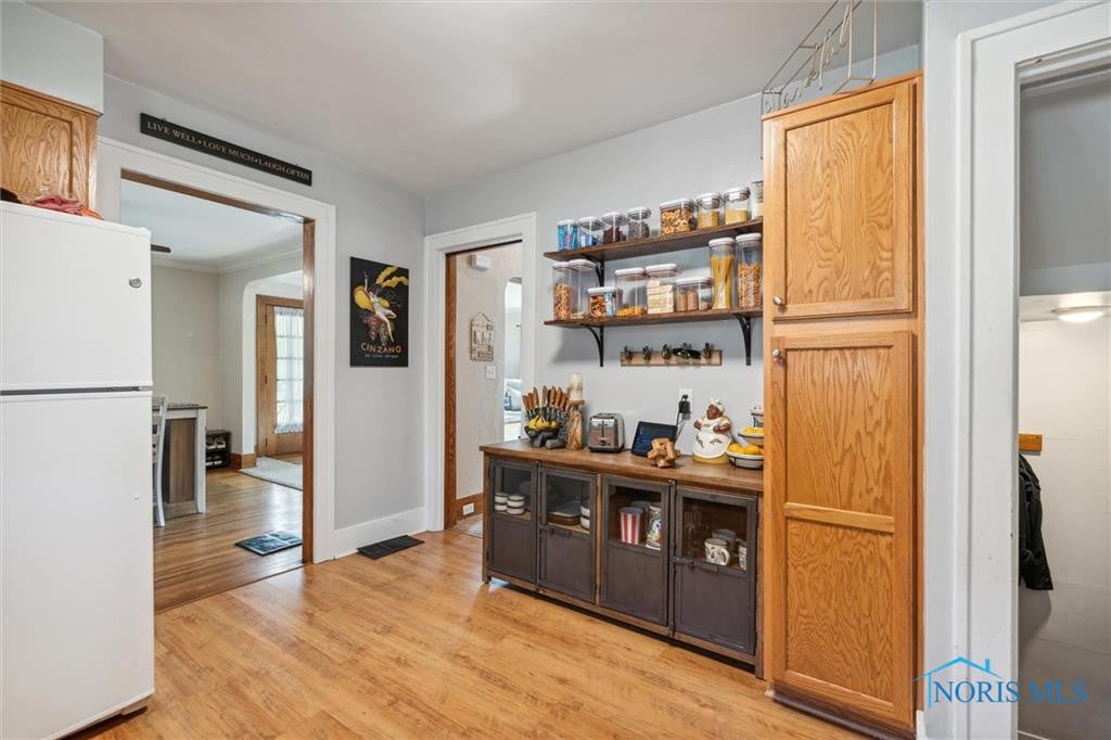 922 Farnsworth Road Waterville, OH 43566 - Photo 9 of 26 Gallery Image 9