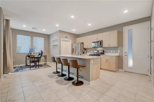 $2,050 | 11238 Essence Point Avenue, Unit 108, Las Vegas, NV 89135