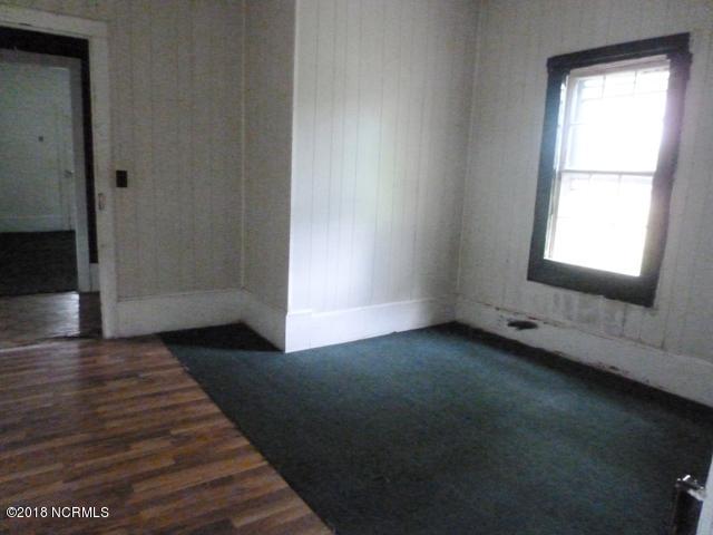 255 Sandlin Road Beulaville, NC 28518 - Photo 13 of 22 P1100251