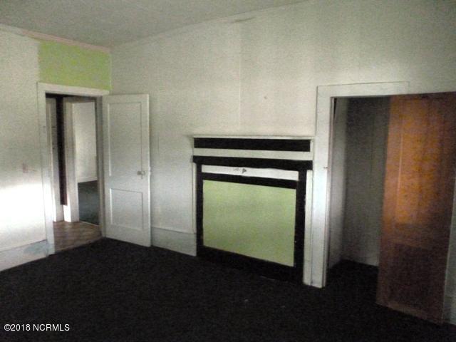 255 Sandlin Road Beulaville, NC 28518 - Photo 16 of 22 P1100256