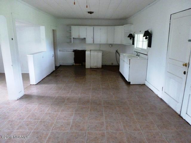 255 Sandlin Road Beulaville, NC 28518 - Photo 8 of 22 P1100245