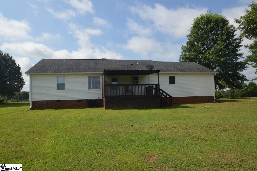 4067 Bible Church Road Boiling Springs, SC 29316 - Photo 2 of 30