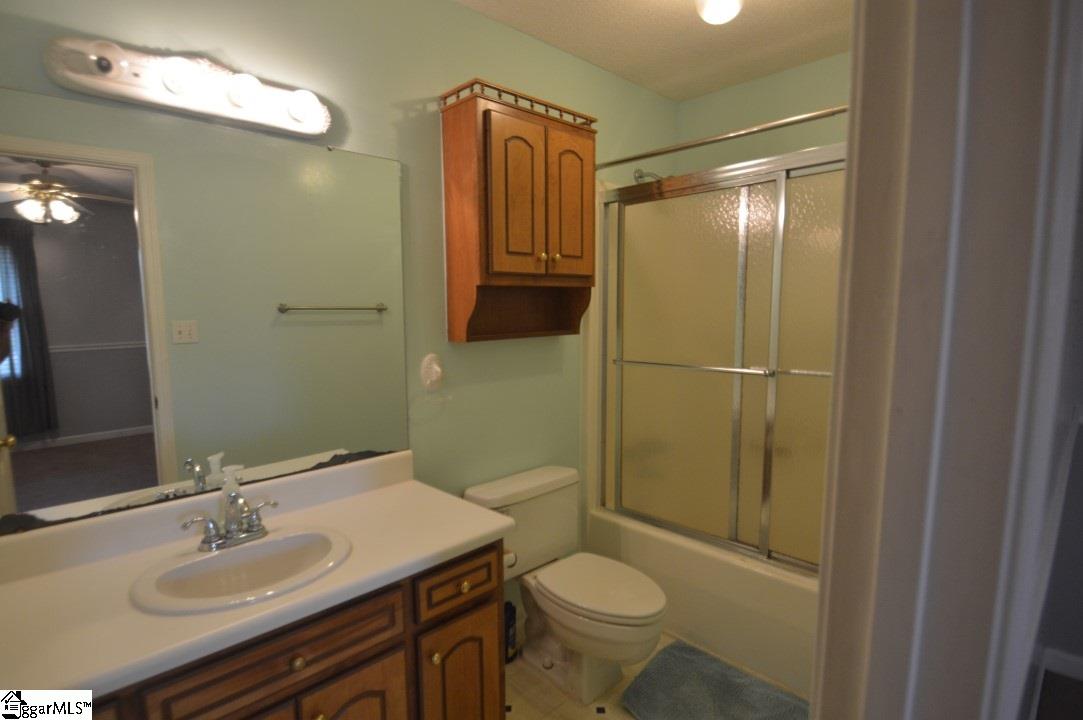 4067 Bible Church Road Boiling Springs, SC 29316 - Photo 15 of 30