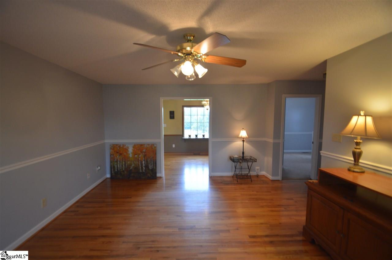 4067 Bible Church Road Boiling Springs, SC 29316 - Photo 3 of 30