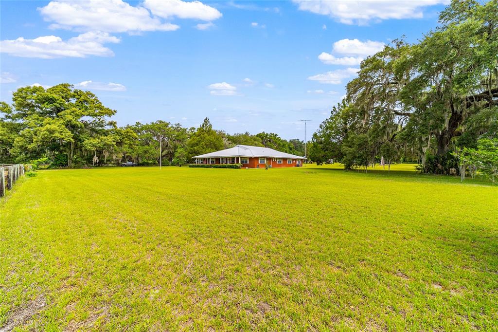 2285 West Highway 318 Citra, FL 32113 - Photo 3 of 91