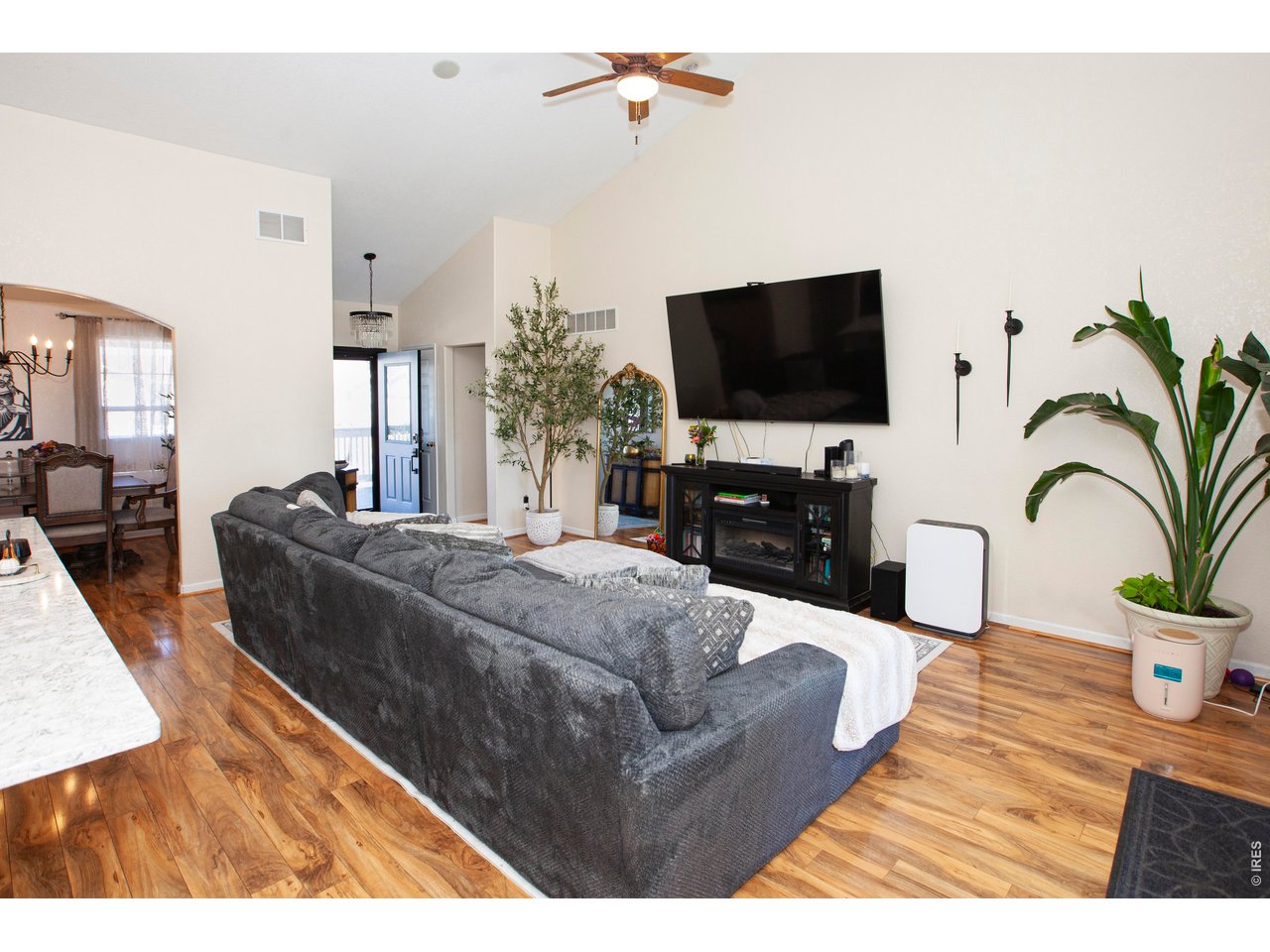 817 Nicole Road Sterling, CO 80751 - Photo 4 of 44